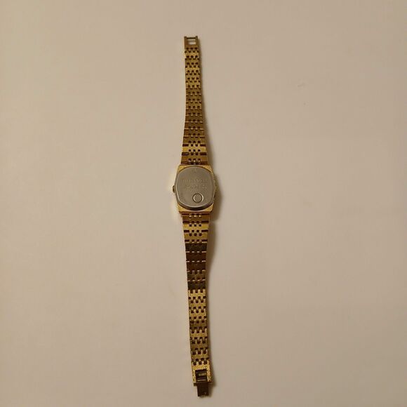 Vtg 80's Timex Q K Cell Women Gold Tone Stainless Steel Watch 5 1/4" Wrist READ - Picture 4 of 16